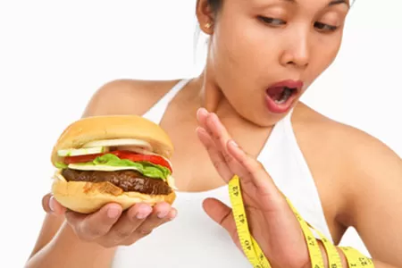Zayıflamak İstiyorsanız Fast-Food Yiyeceklerden Uzak Durun!