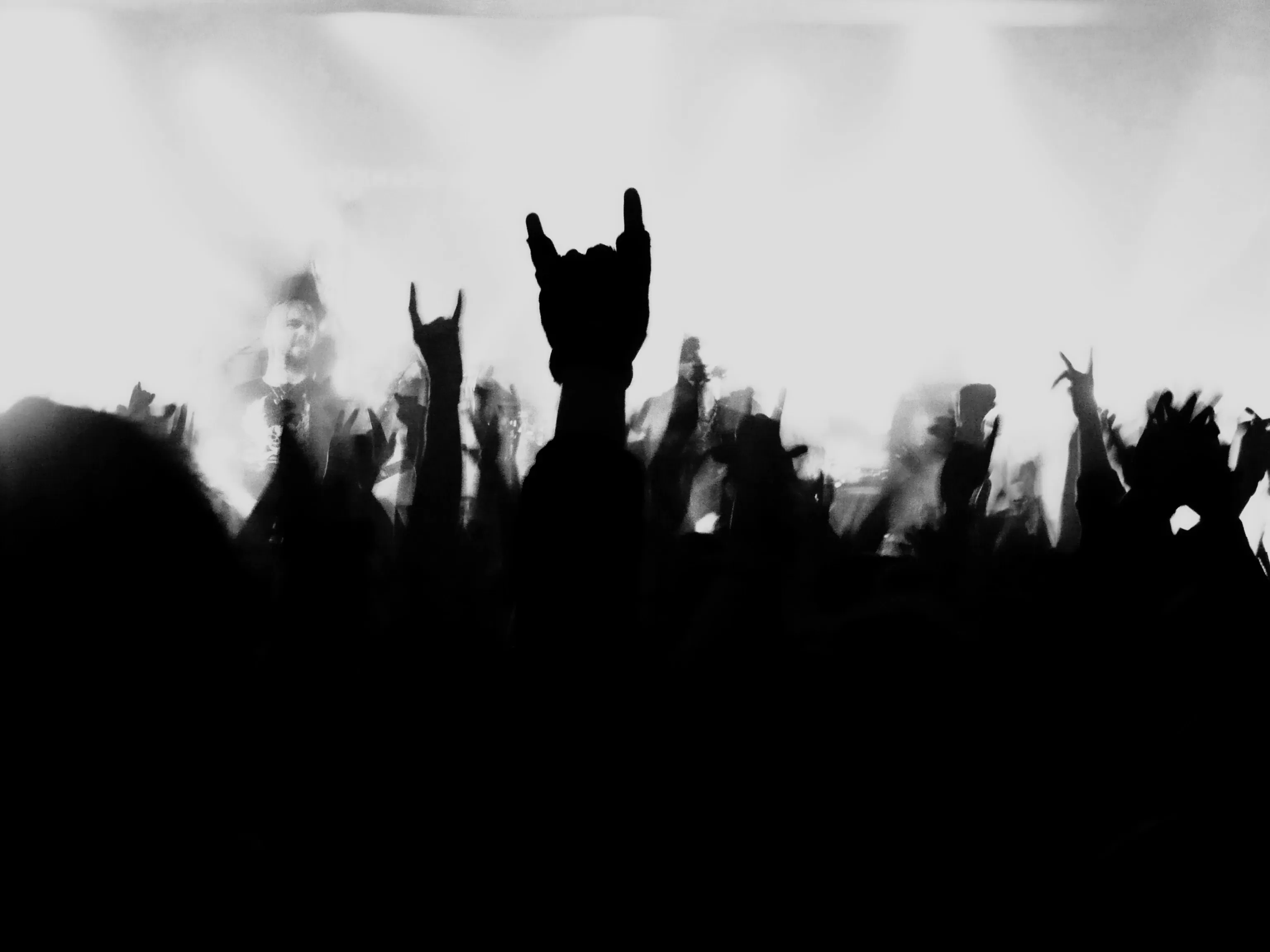 Metal Müzik Severlere Kulak Sağlığını Koruma Önerileri